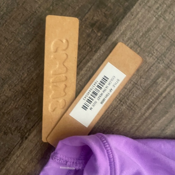 SKIMS SUPER CROPPED T-SHIRT - Picture 4 of 5